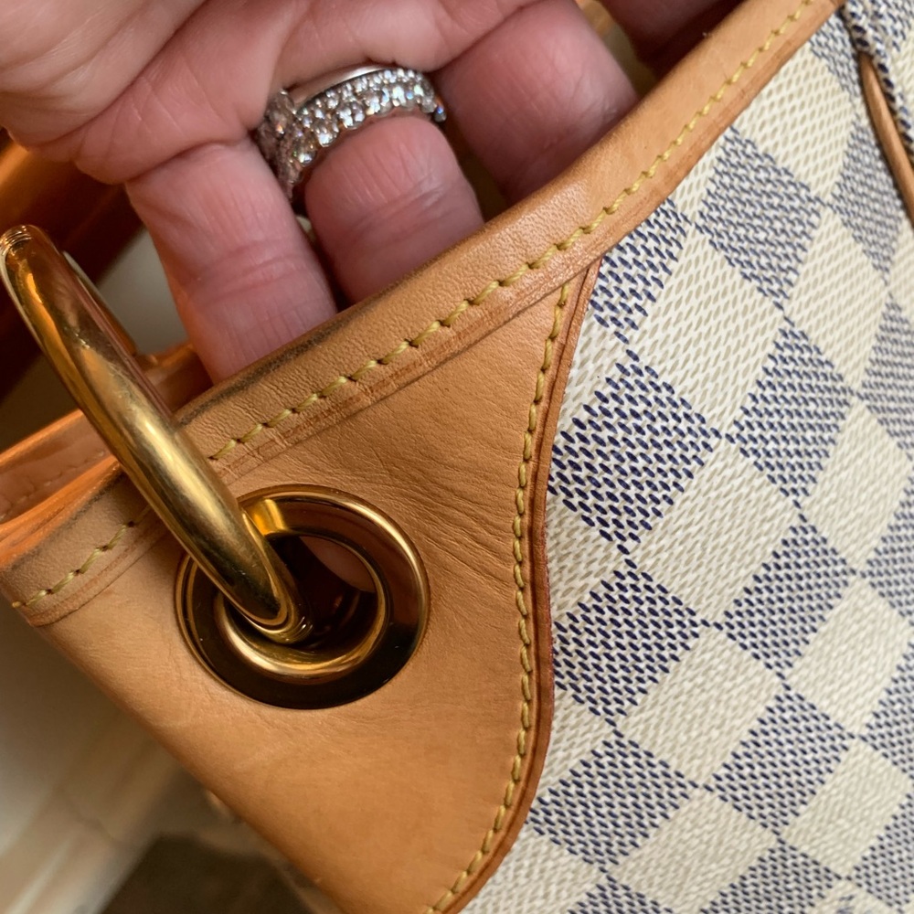 Louis Vuitton Galliera GM Azur - Picture 13 of 17